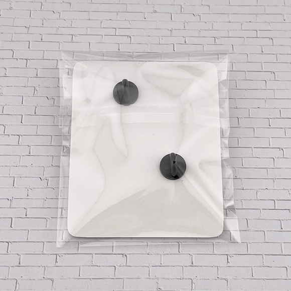 Set Of 2 - Regular Show Enamel Pin Mordecai w/Guitar And Rigby w/Mullet - Picture 5 of 6